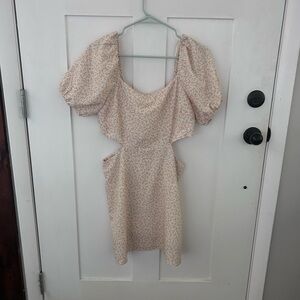 Elodie Cream Midi Dress with Flutter Sleeves and Scoop Neck